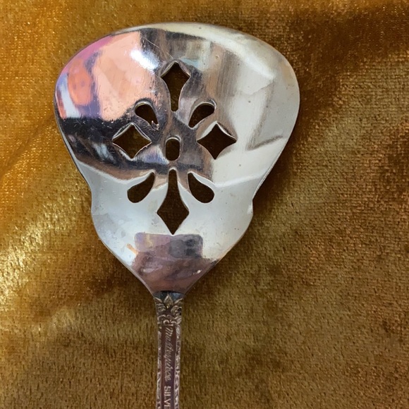 Lot of 2 - Masterpiece silver plated Japan serving spoon & misc piece - Picture 4 of 10